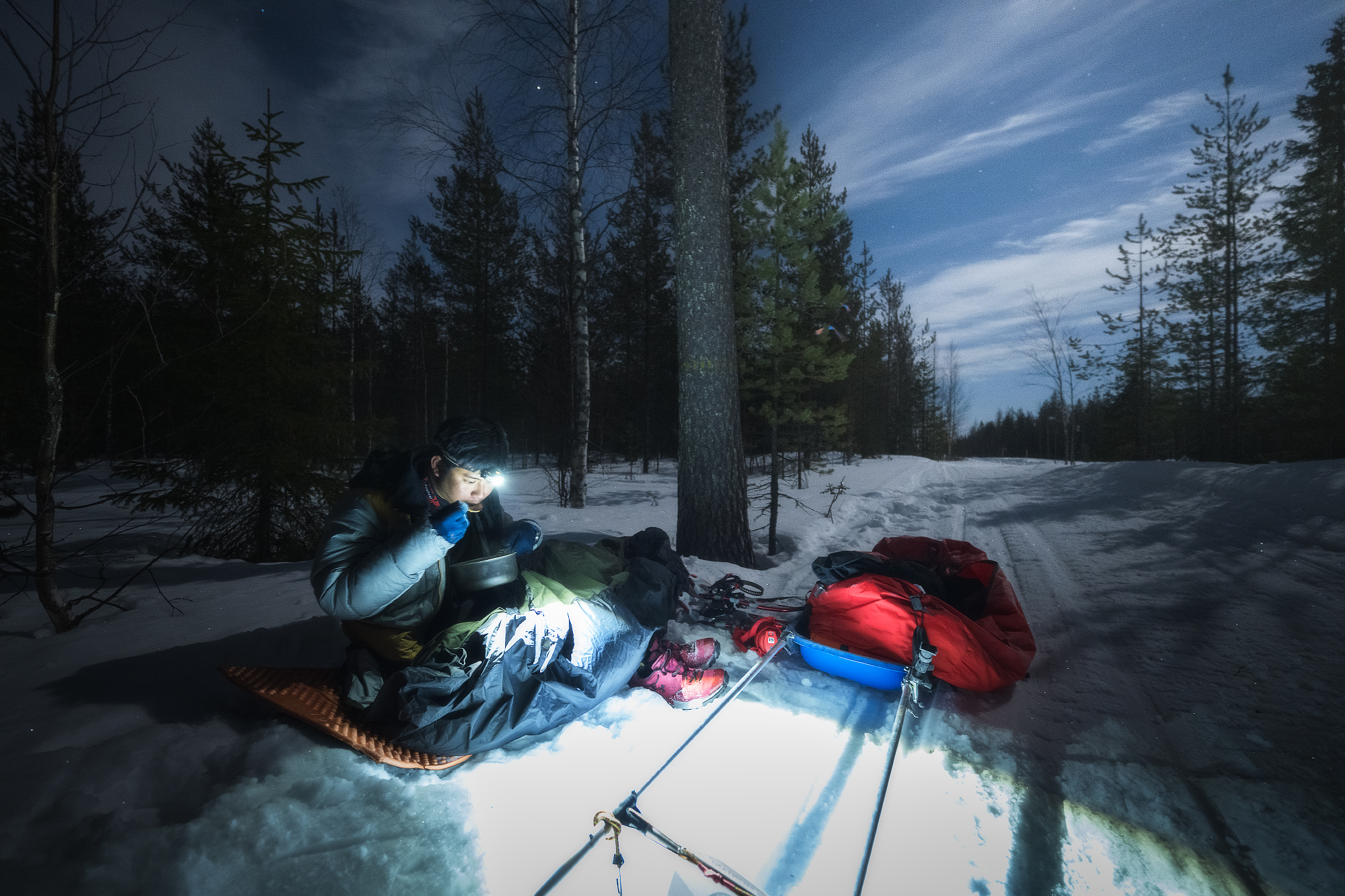 北极超马|  刘俊腾为爱滋受害童跑  严寒下的一股暖意