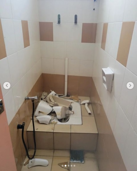 厕所马桶水箱砸伤脚  小潘伤势无碍心有余悸