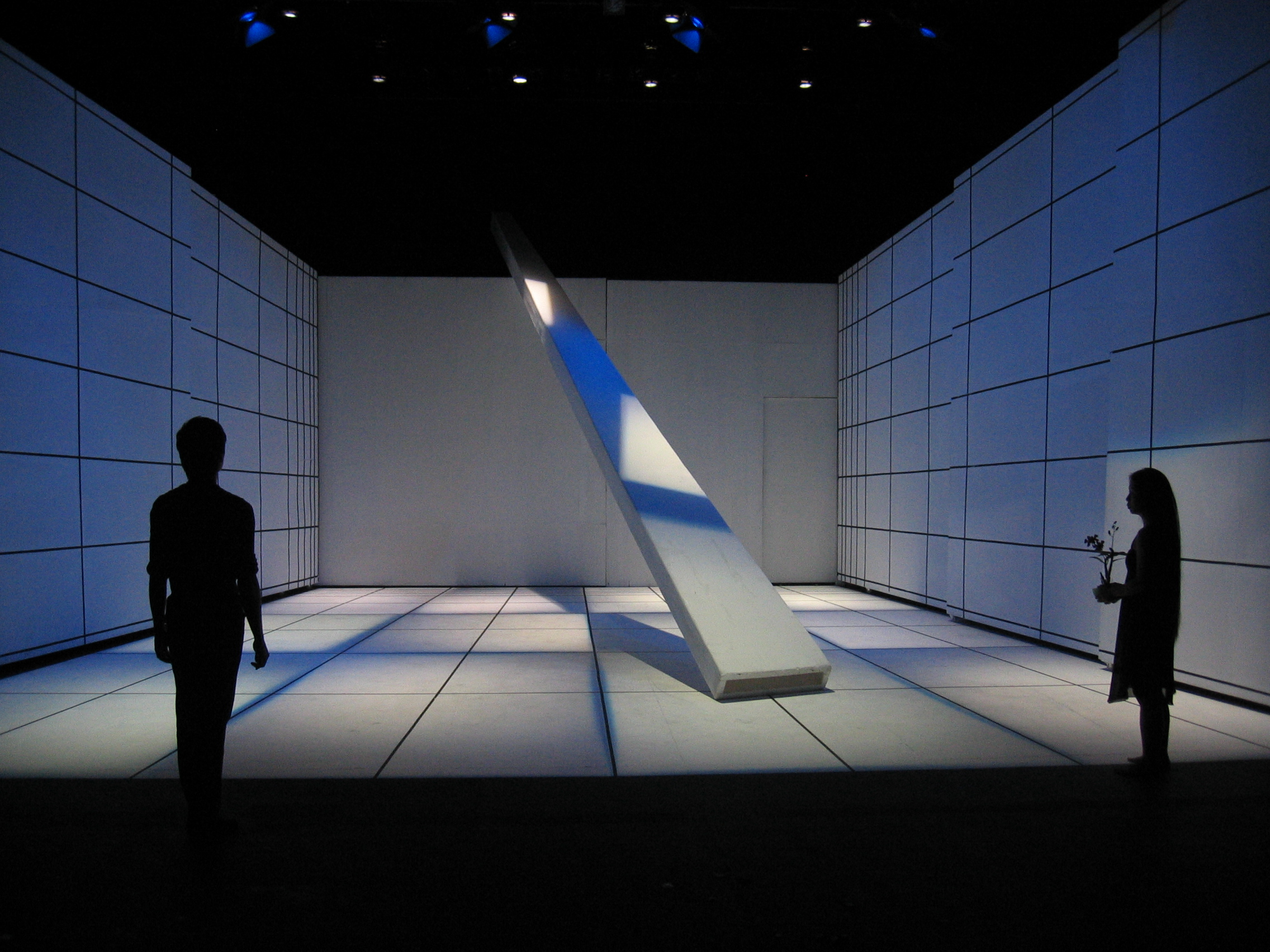 叶伟章/探索梦境的疗愈力量──《梦的故事》舞台剧