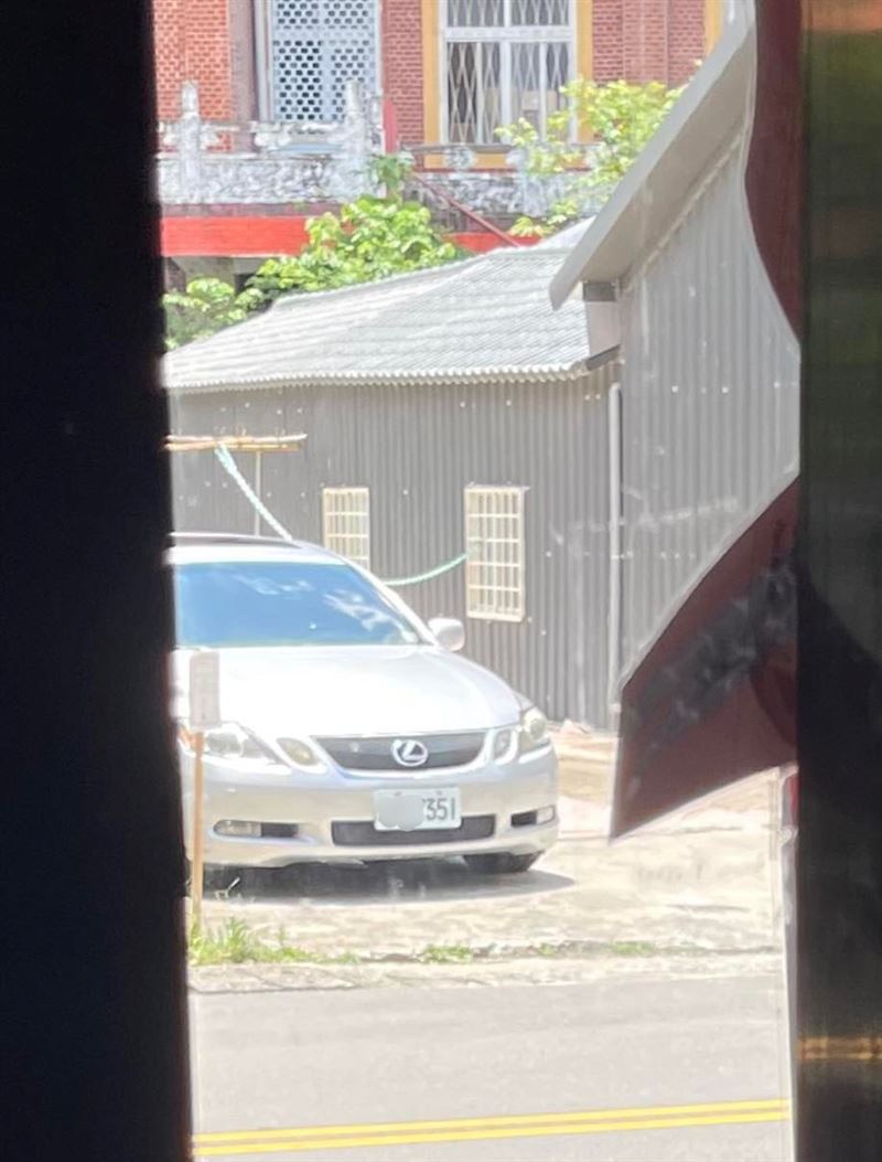 吃到一半嫌3令吉白饭贵 夫妻批了上贼船嚣张砸盘