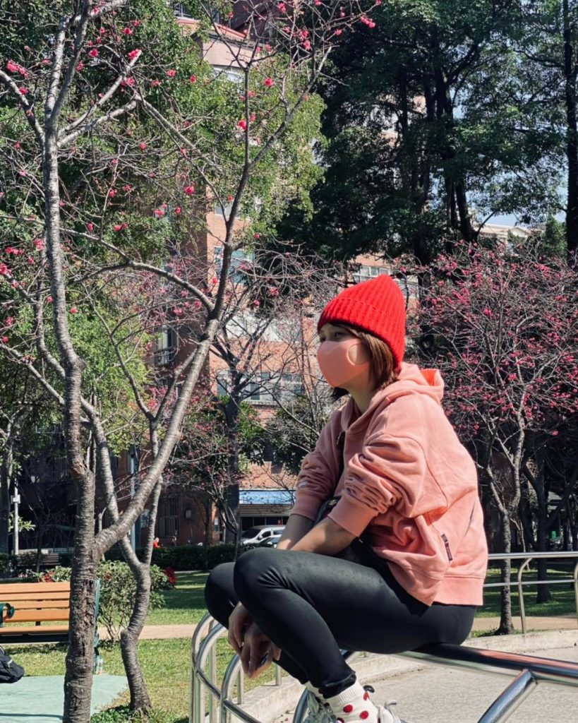 同场确诊者隔天做化疗 朱芯仪乐观喊:撑下去