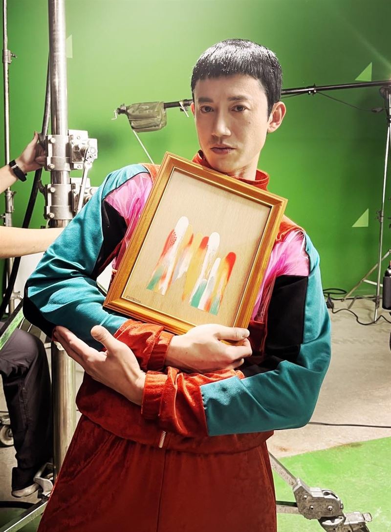 吴慷仁剪栗子头 网喊：以为李光洙