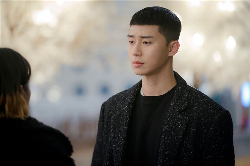 吴慷仁剪栗子头 网喊：以为李光洙