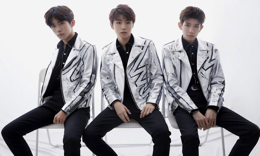 和易烊千玺开撕？   王俊凯工作室11字掀热议