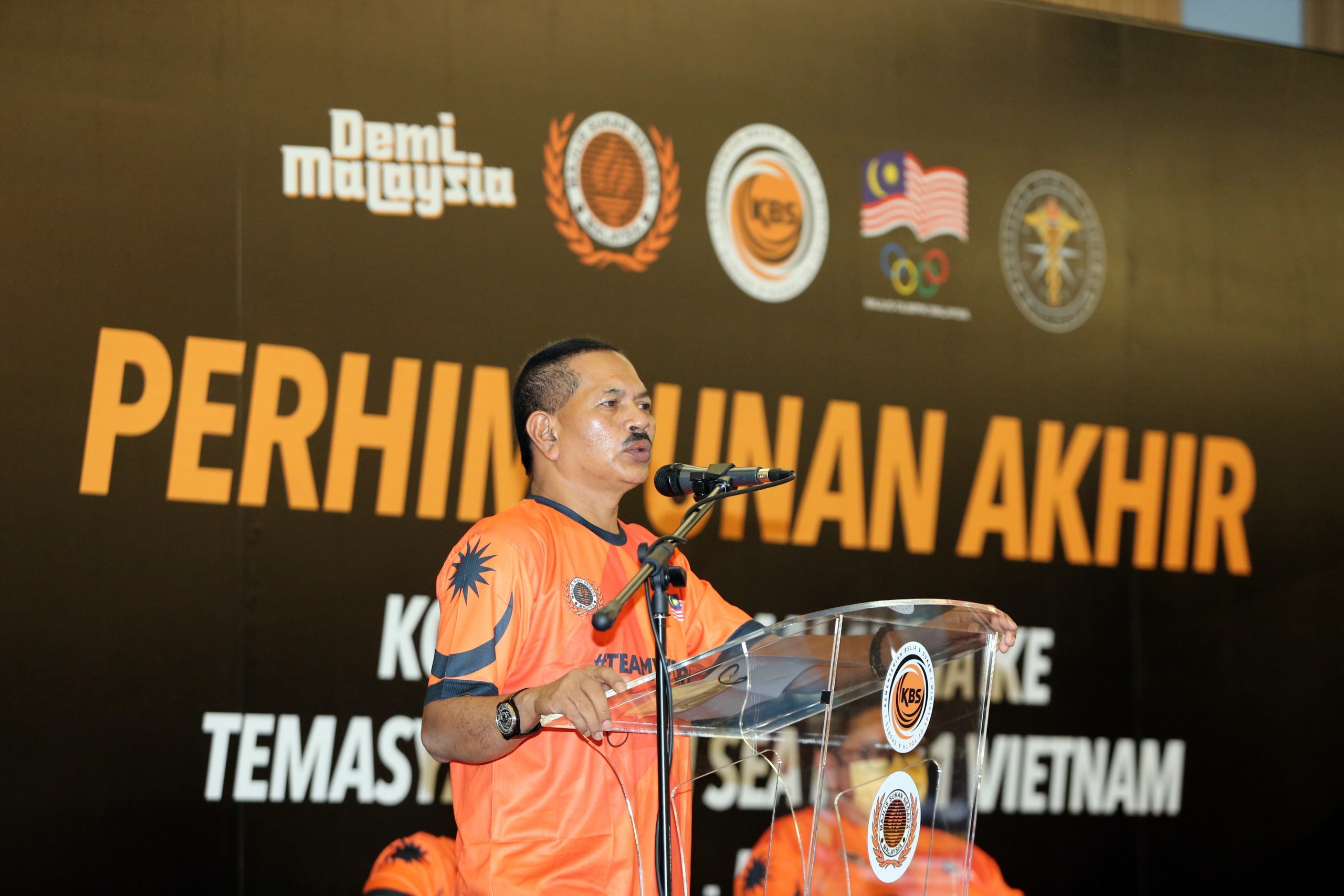 团长东运首日集训营振士气  “夺金者当场获特别奖金”