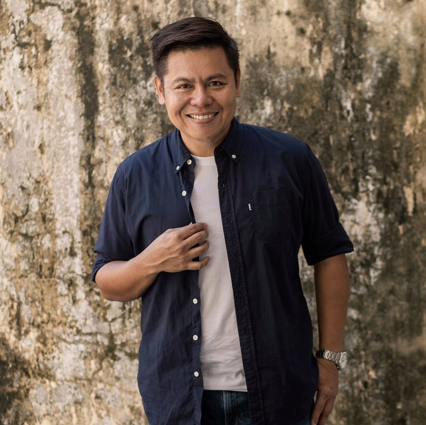 国门开游子可自由归家 大马艺人激动隔屏哭了