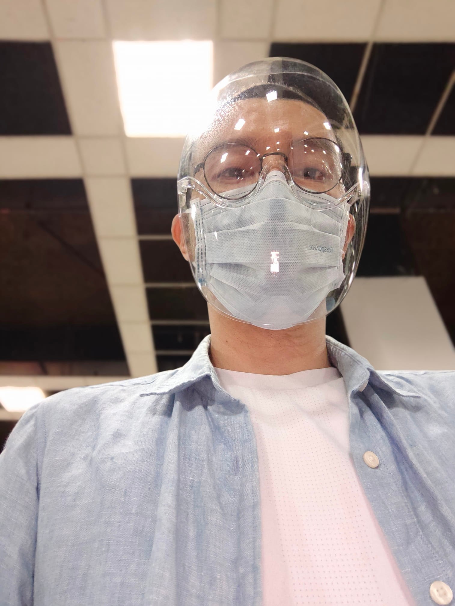 国门开游子可自由归家 大马艺人激动隔屏哭了