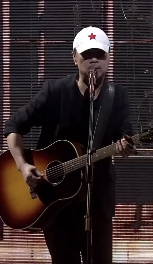 在线观看人数超过4千万 60岁崔健线上演唱会火爆创纪录	