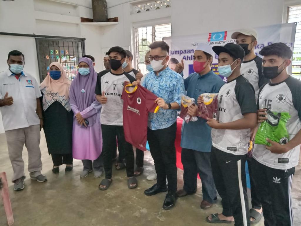 大都会/副文/蔡伟杰或不战而胜,梁颜再度对打/4图