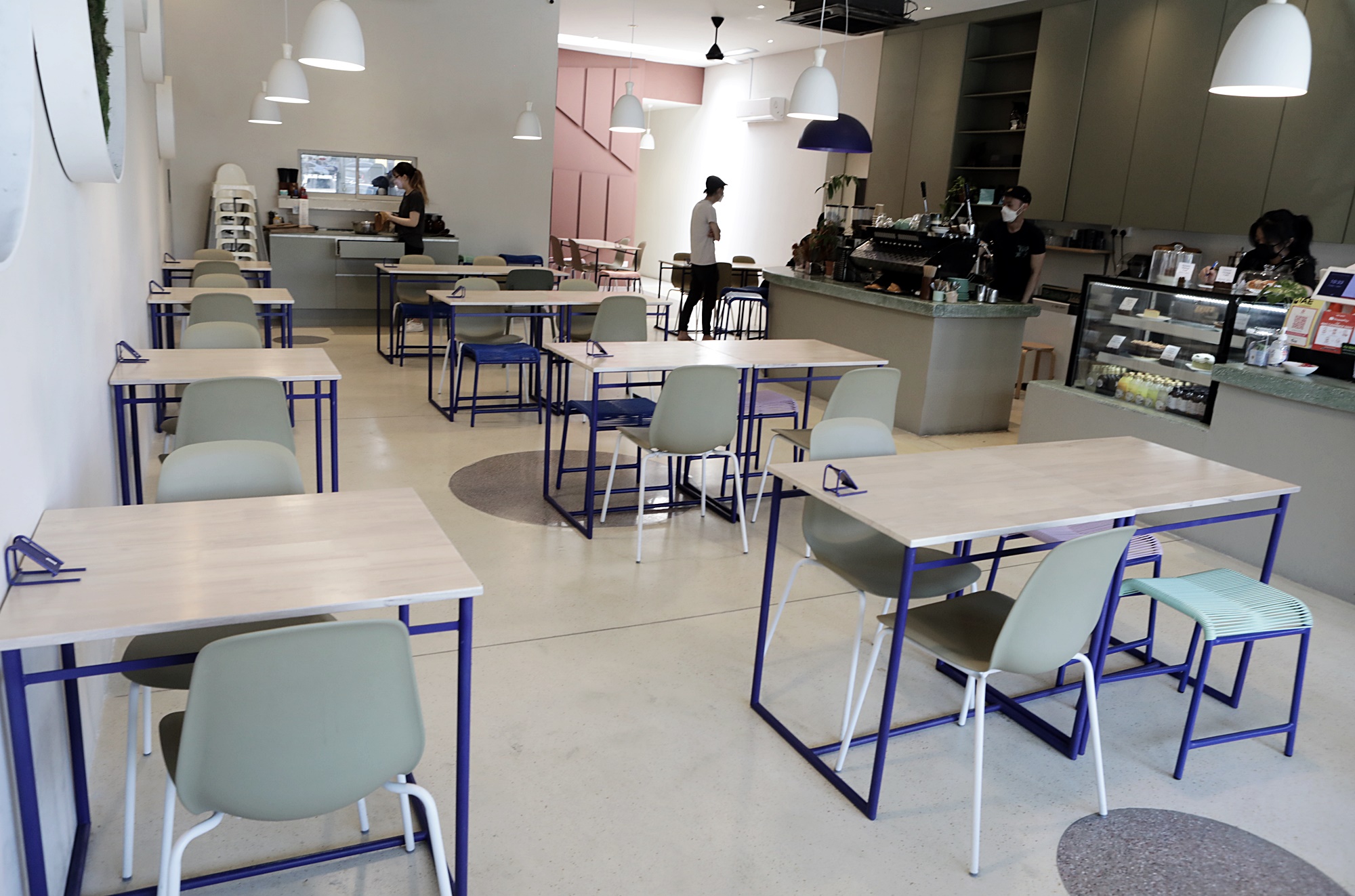 大都会/封面头之一/过渡至地方性流行病阶段首日/百乐花园食肆情况