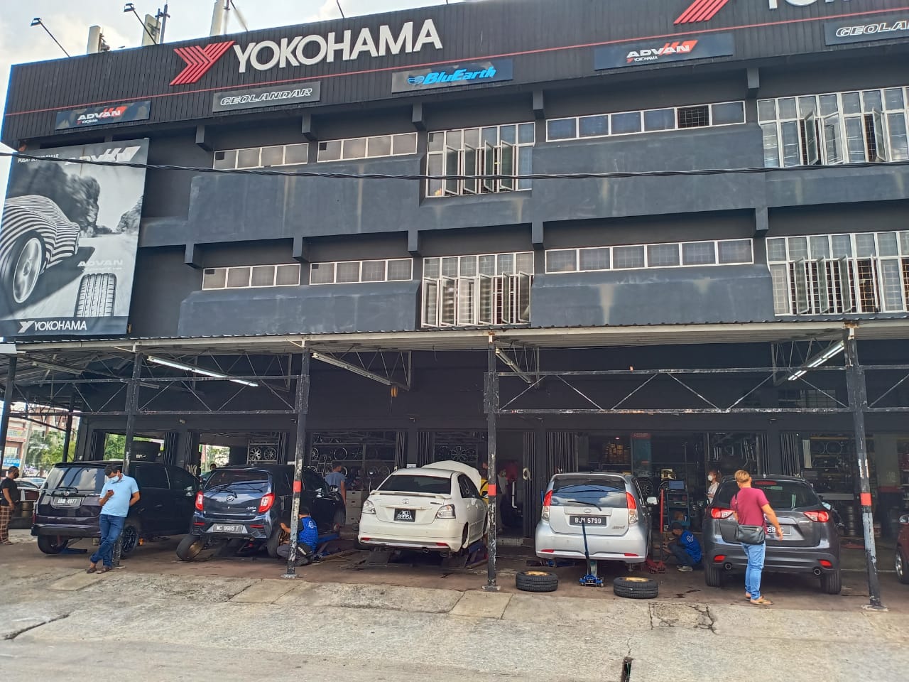 大都会/me04头/汽车行业忙不可开交