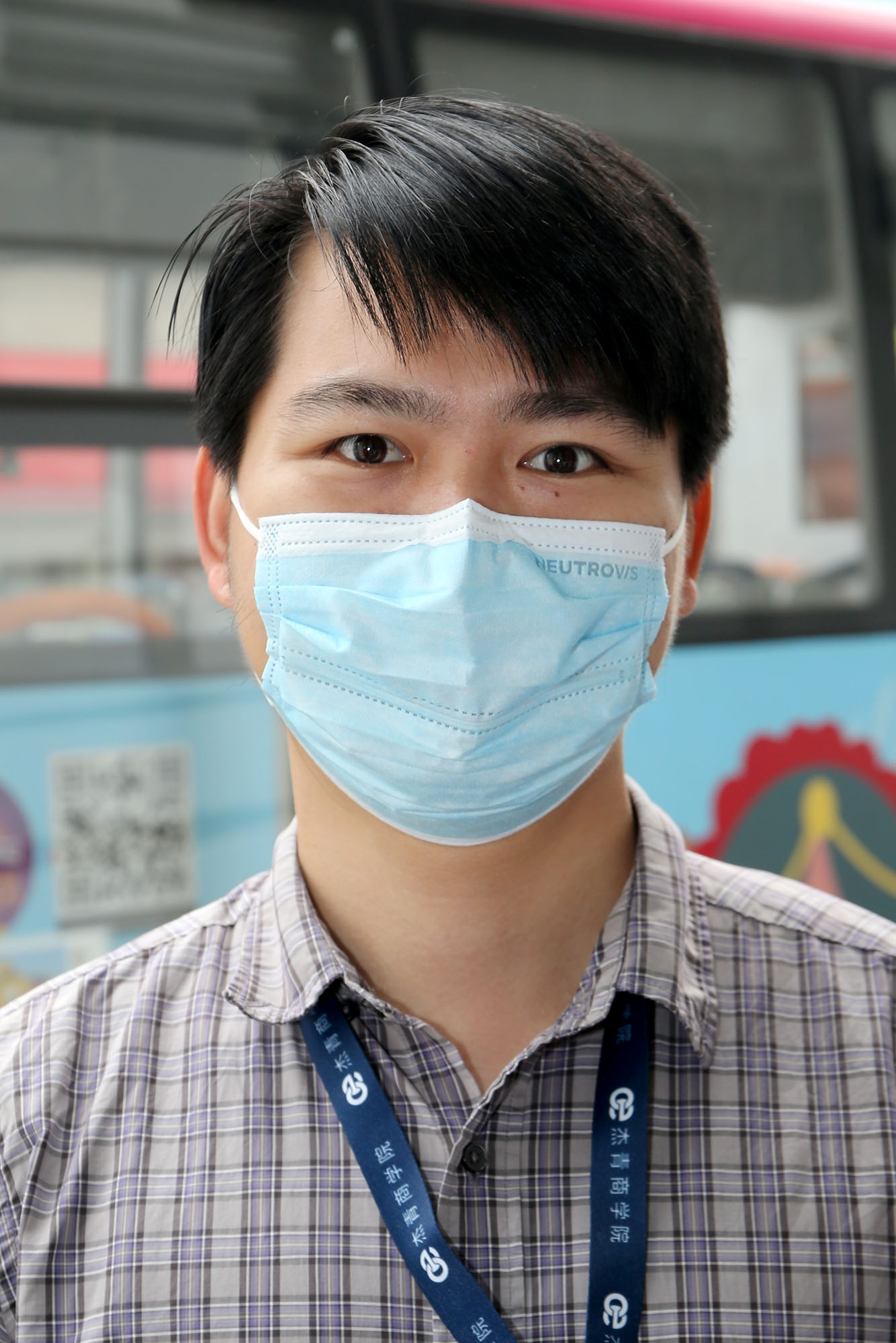 大霹雳时事焦点/开斋节电动火车部分日期爆满 长巴增班次 新飞怡最低逼近1千