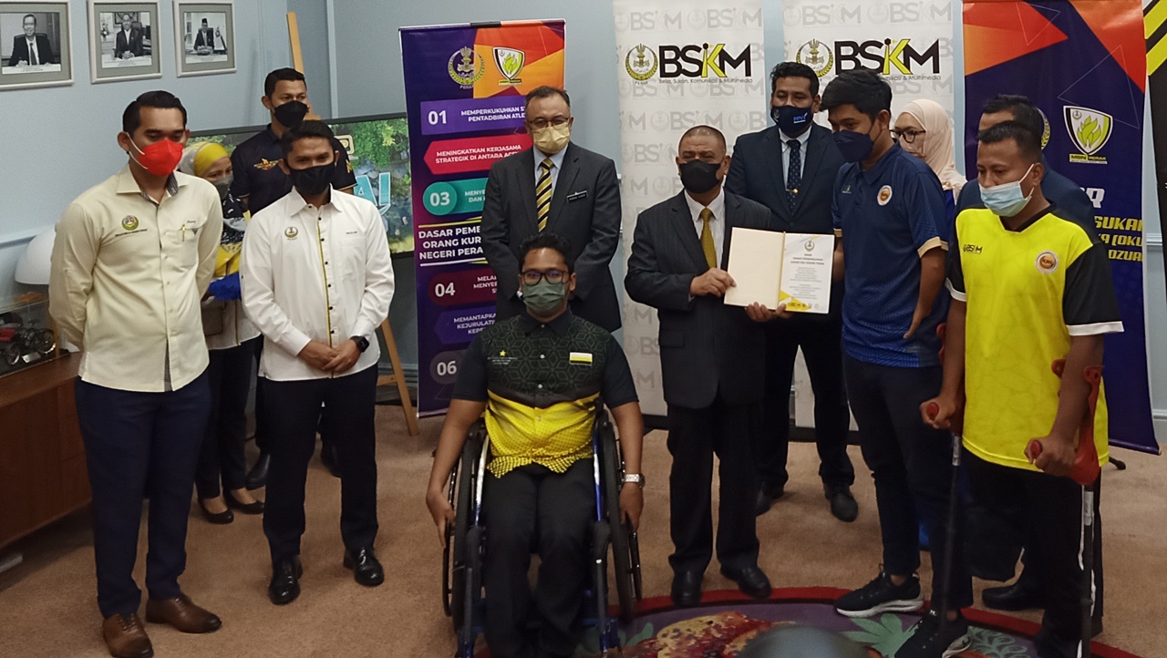 大霹雳时事焦点/飞机场地段被售课题 大臣:地方政府有权批发展计划