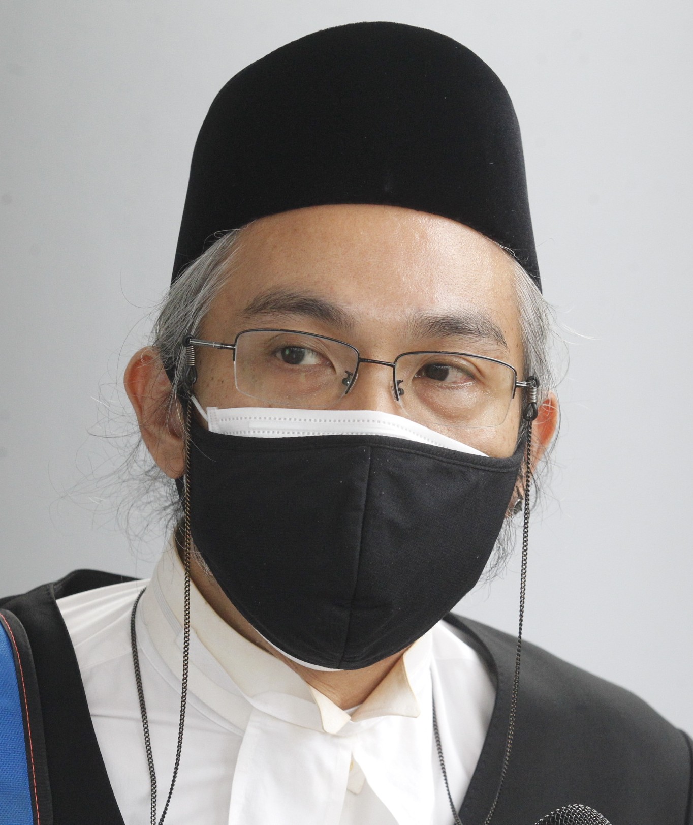 女子针对不获批准脱离伊斯兰，寻求司法审核准令