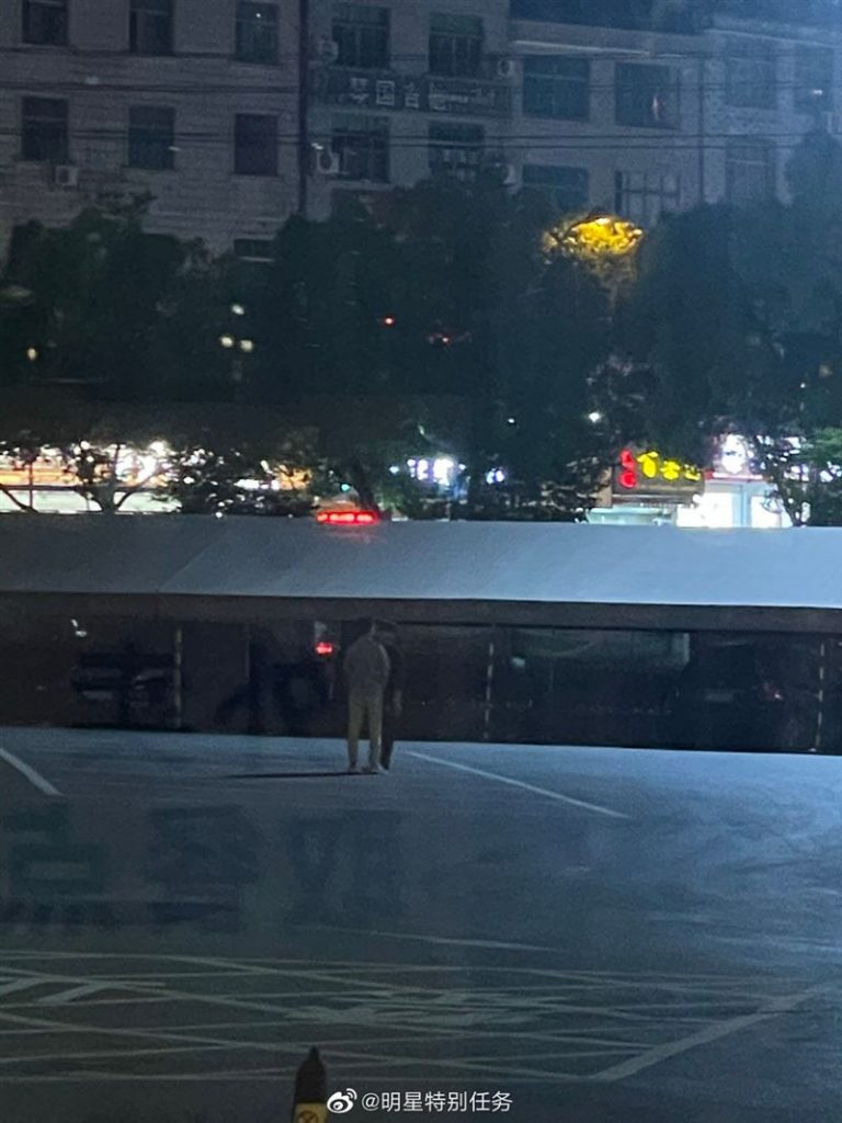 女粉遭2男尾随跟踪 陈宥维路过出手报警