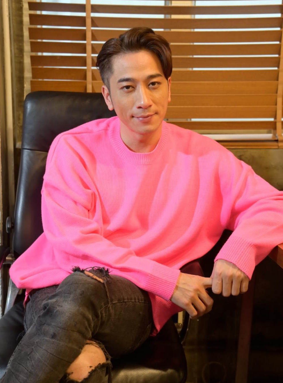 宁留港赚少点   吴卓羲被隔离生活吓怕 