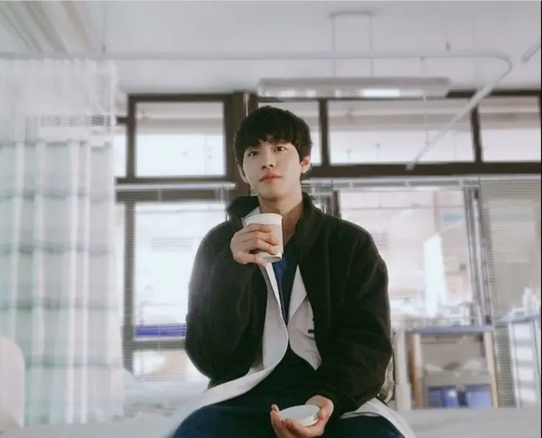 安孝燮爆恋爱ing 秘恋大1岁朴智贤5年