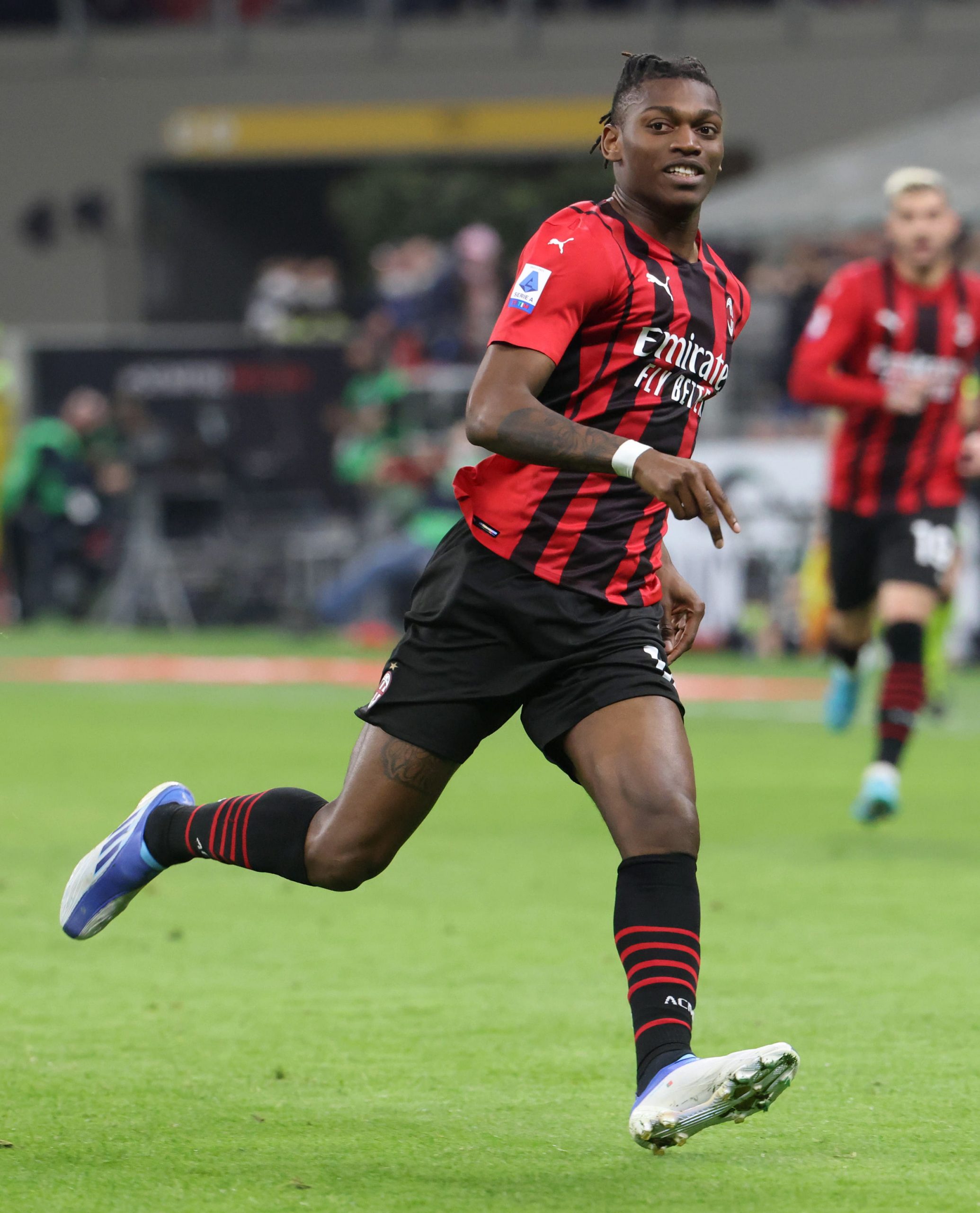 客战火力猛VS主场防守强  （米兰德比）矛盾谁更强？