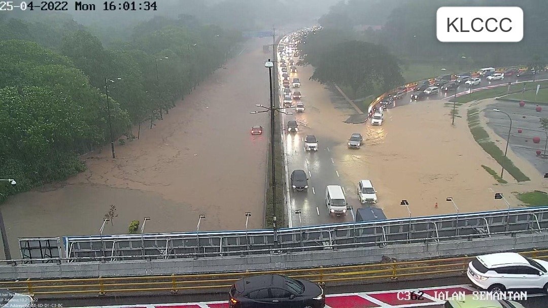 封面/吉隆坡水灾/5图