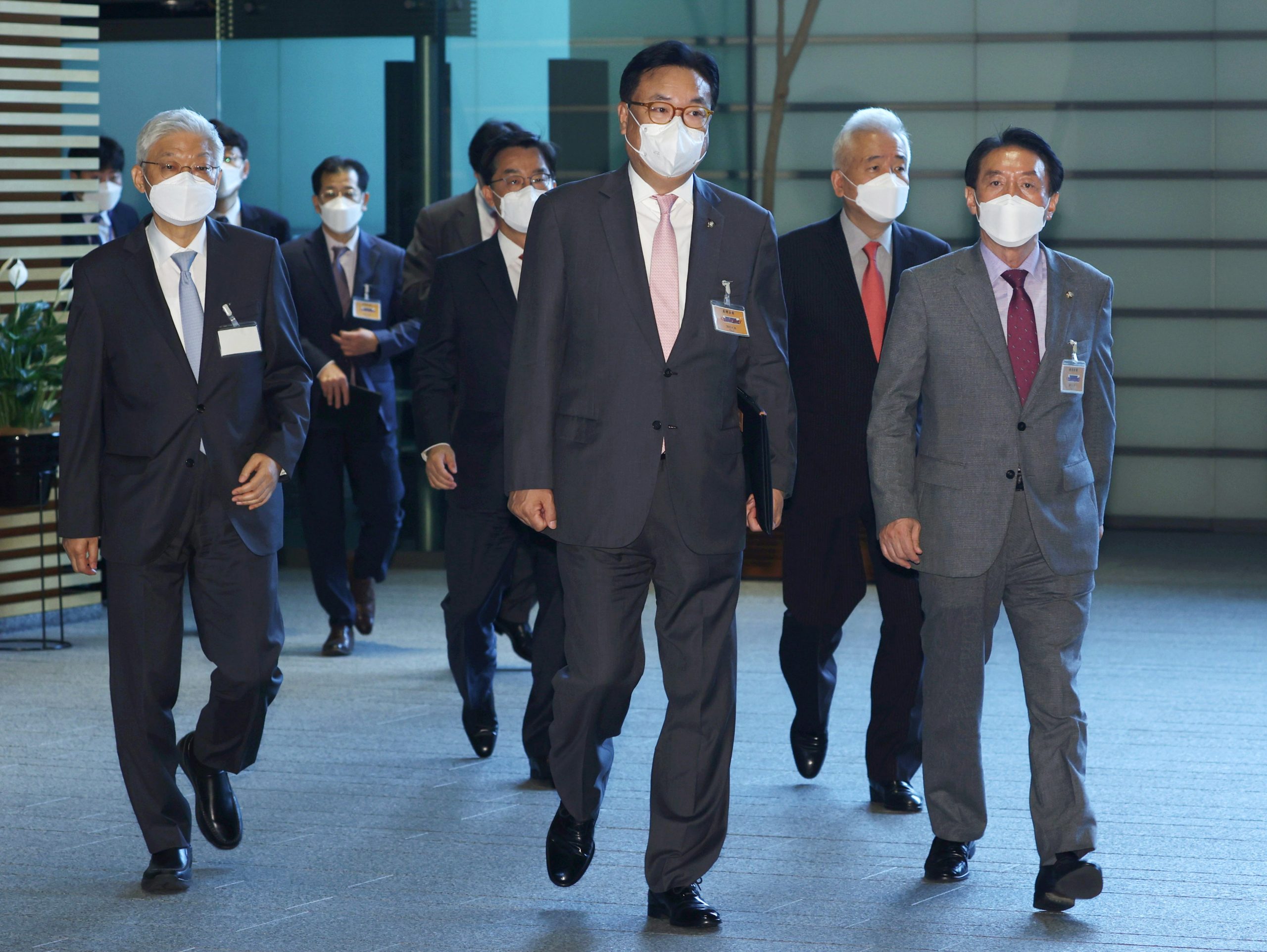 岸田文雄:改善日韩关系刻不容缓