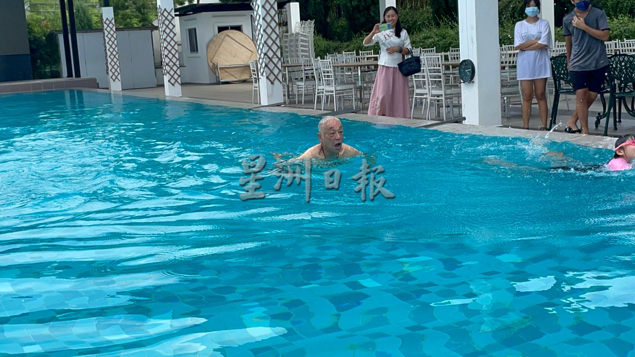 **已签发**全国：曾江生前挑战来马独游，接受本报访问称人生已足够精彩