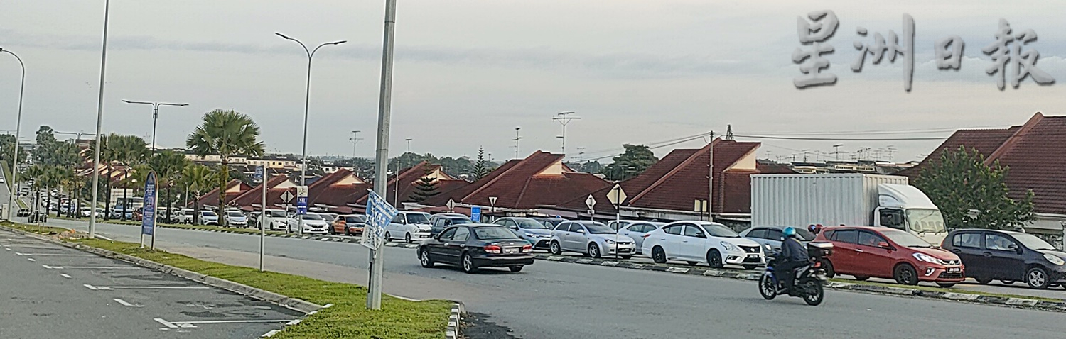 **已签发**柔:第二版头条:民生特工队:交通圈位置偏差导致可可苑交通圈频生意外及车龙