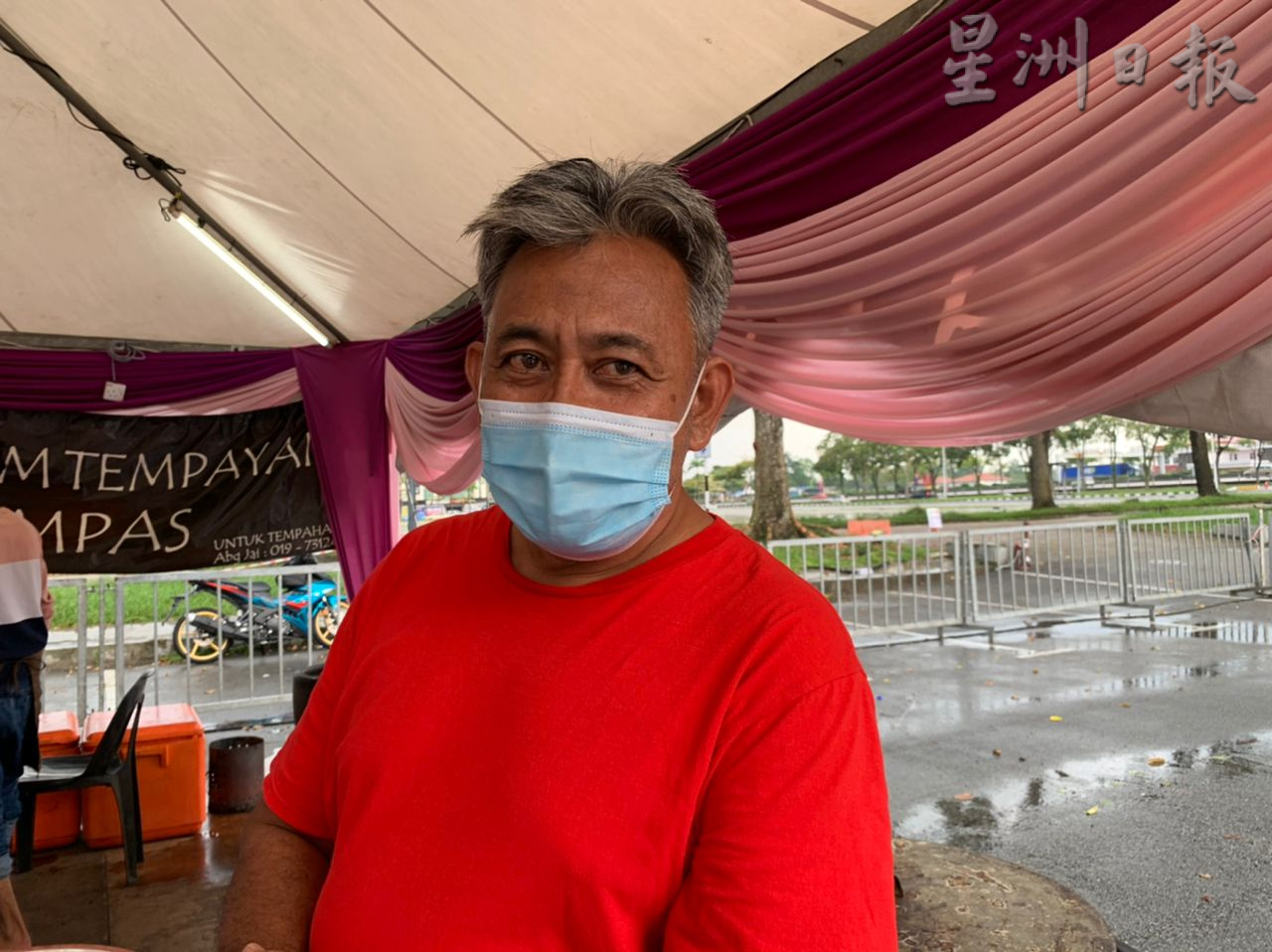 **已签发(请置头条)**柔:封面:【特稿】:斋戒月市集寻美食,本地与新加坡食客也到访