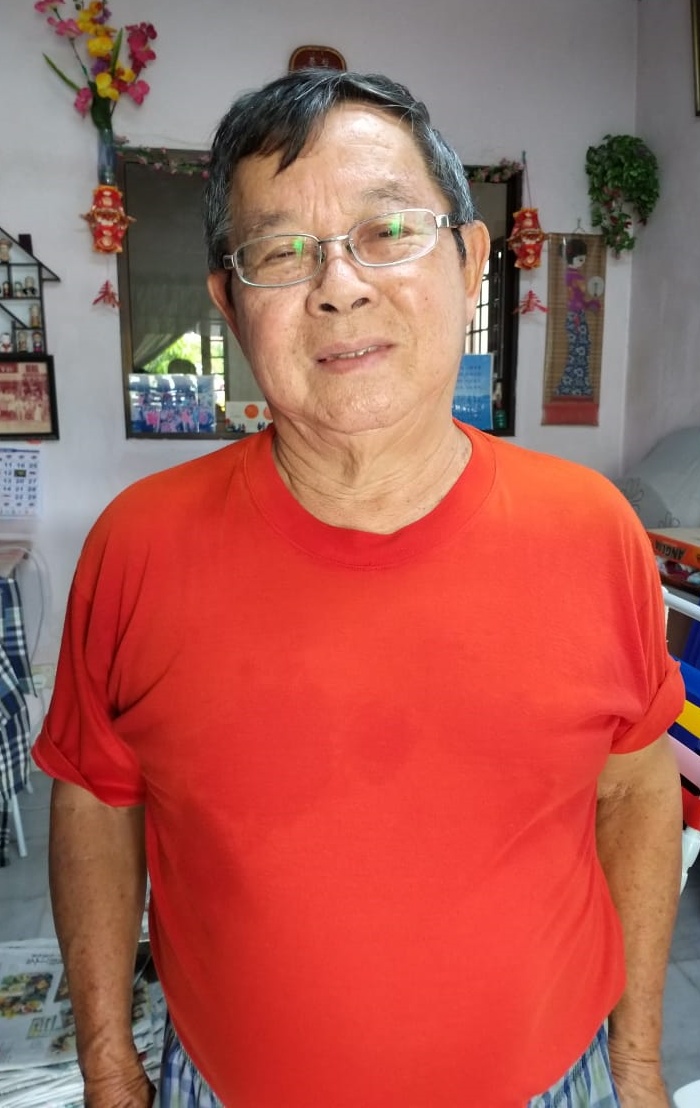 **已签发（请置头条）**柔：封面：【特稿】：第四针打不打，乐龄人士：观望但不抗拒