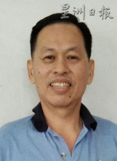 **已签发(请置头条)**柔:第二版头条(帮忙配情景图):【特稿】:微型交通工具禁上路民众赞好,唯盼政府关注残障人士与新村使用轻便摩托车需要