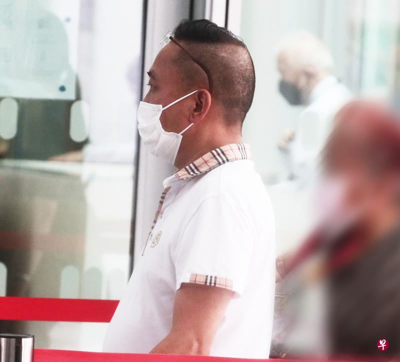 **已签发**:柔:狮城二三事:每换工作就吞公款,男子3年卷逾5000新元