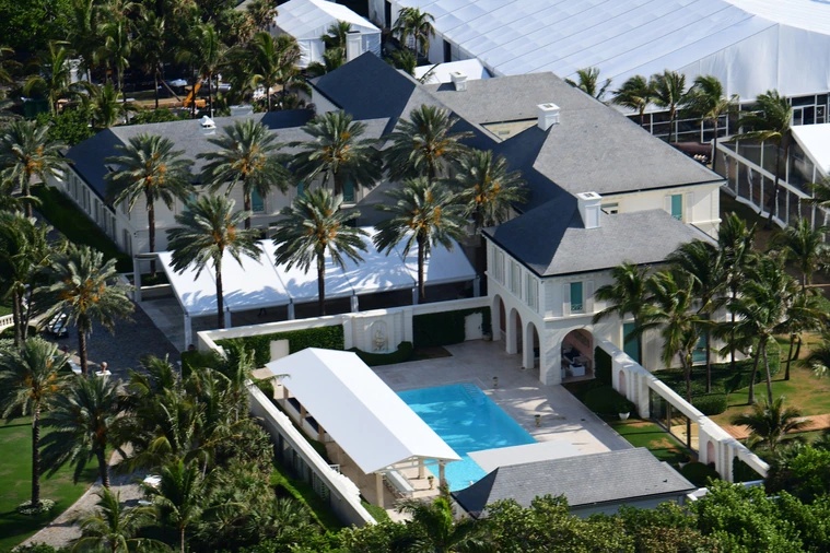 布鲁克林婚礼曝光 甜吻新娘6秒钟