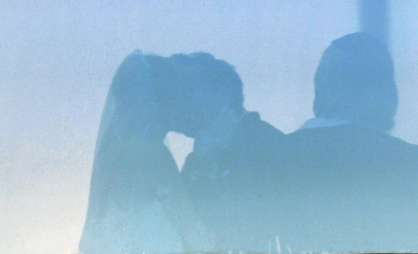 布鲁克林婚礼曝光 甜吻新娘6秒钟