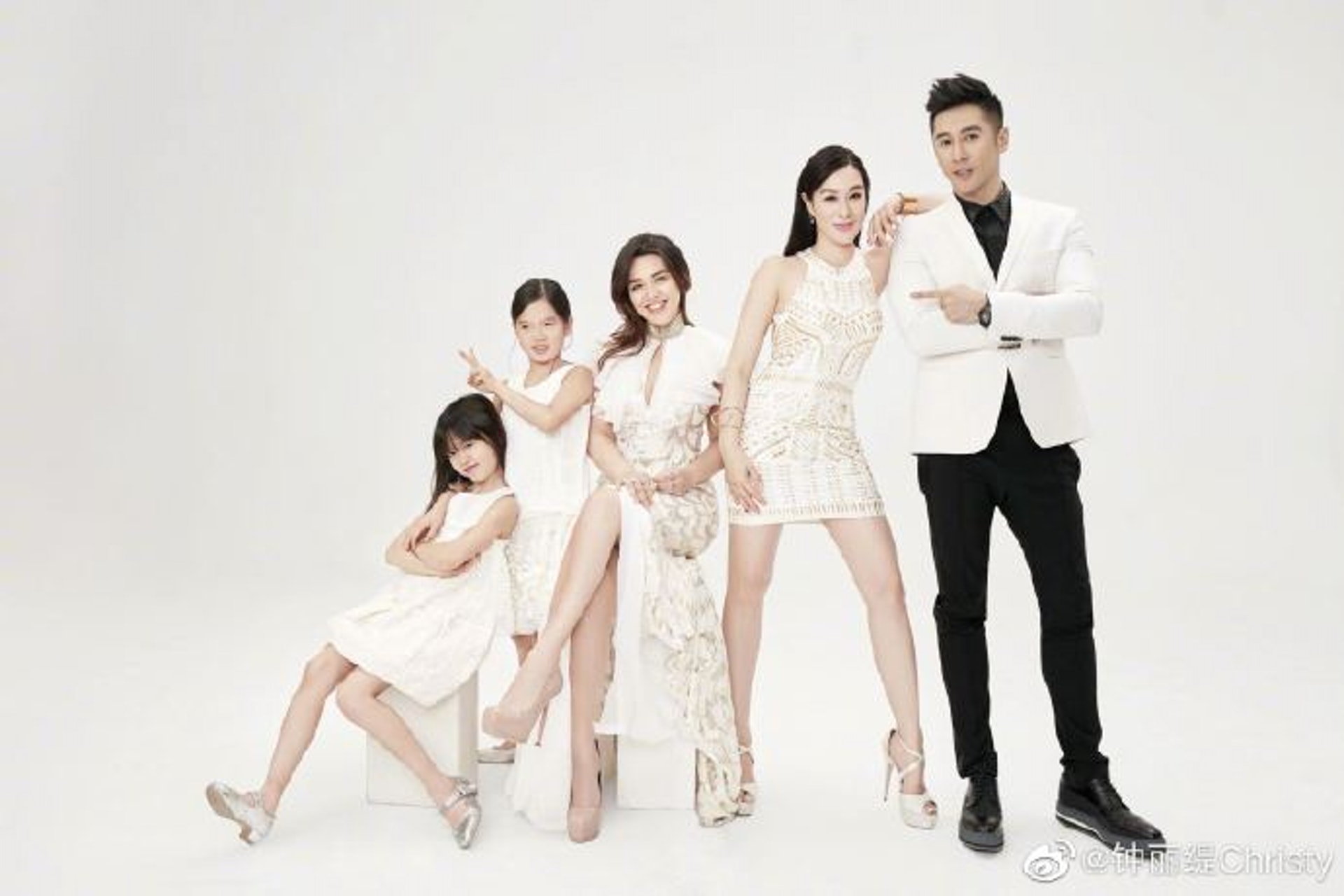 年龄差婚姻成导火线 锺丽缇直播泪崩“太累了”