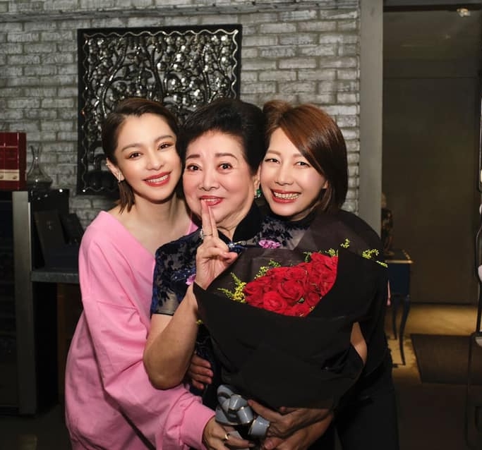 徐若瑄被酸书念少 丁宁揭背后辛酸怒反呛