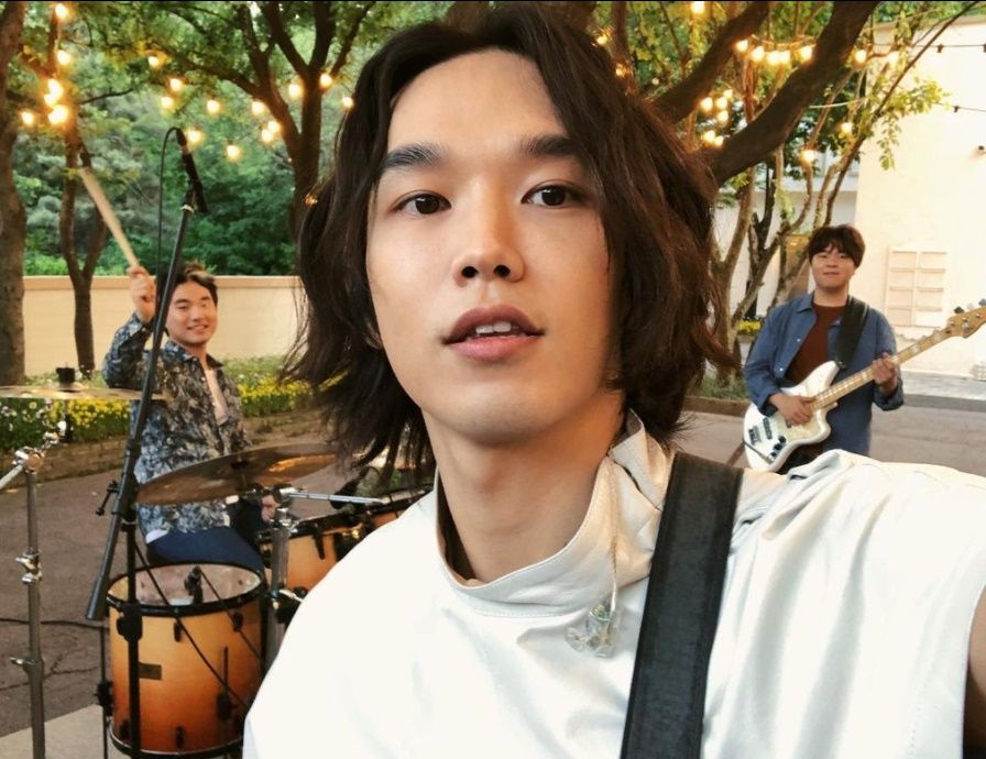 才接到孙艺真捧花 孔晓振爆将嫁小10岁男歌手