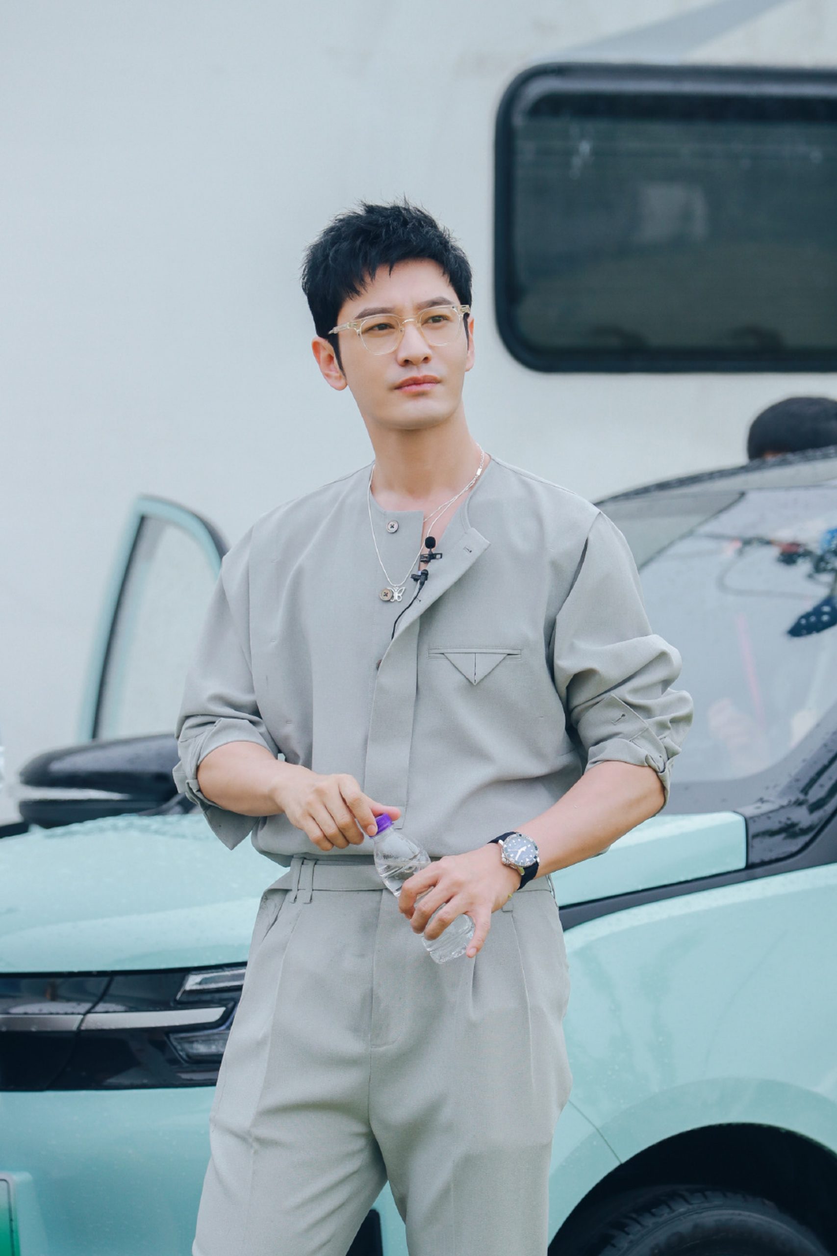 担心惹祸上身成为邓伦第二 章子怡黄晓明等20艺人掀注销潮	