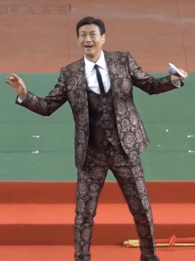 无线午夜重播郑少秋《天地男儿》 股民忧“丁蟹效应”	