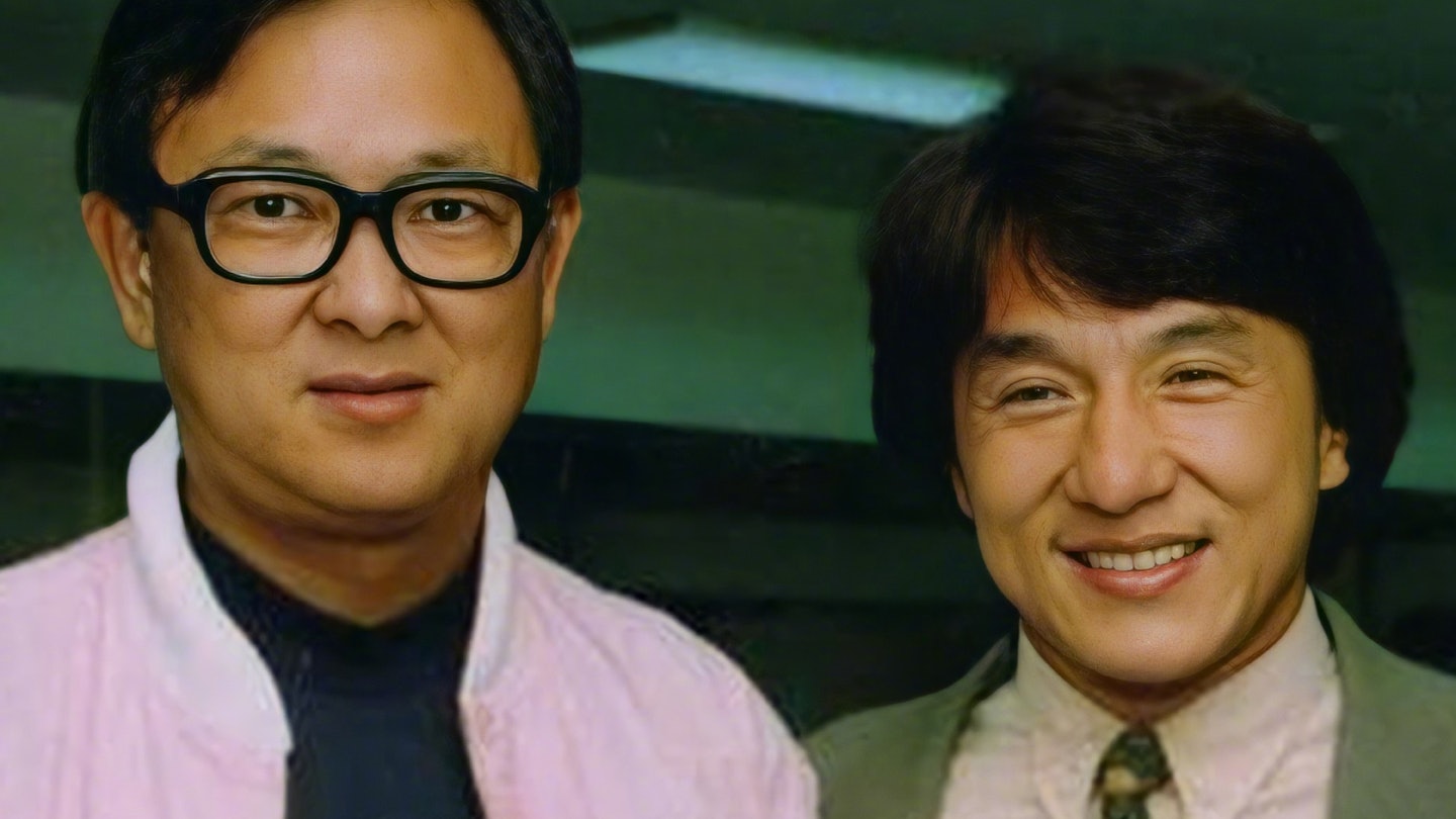 曾助解决合约纠纷 成龙贴10年前合照缅怀