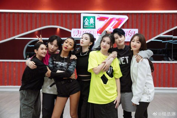 李荣浩被爆劈腿吉克隽逸 杨丞琳12字宣示主权