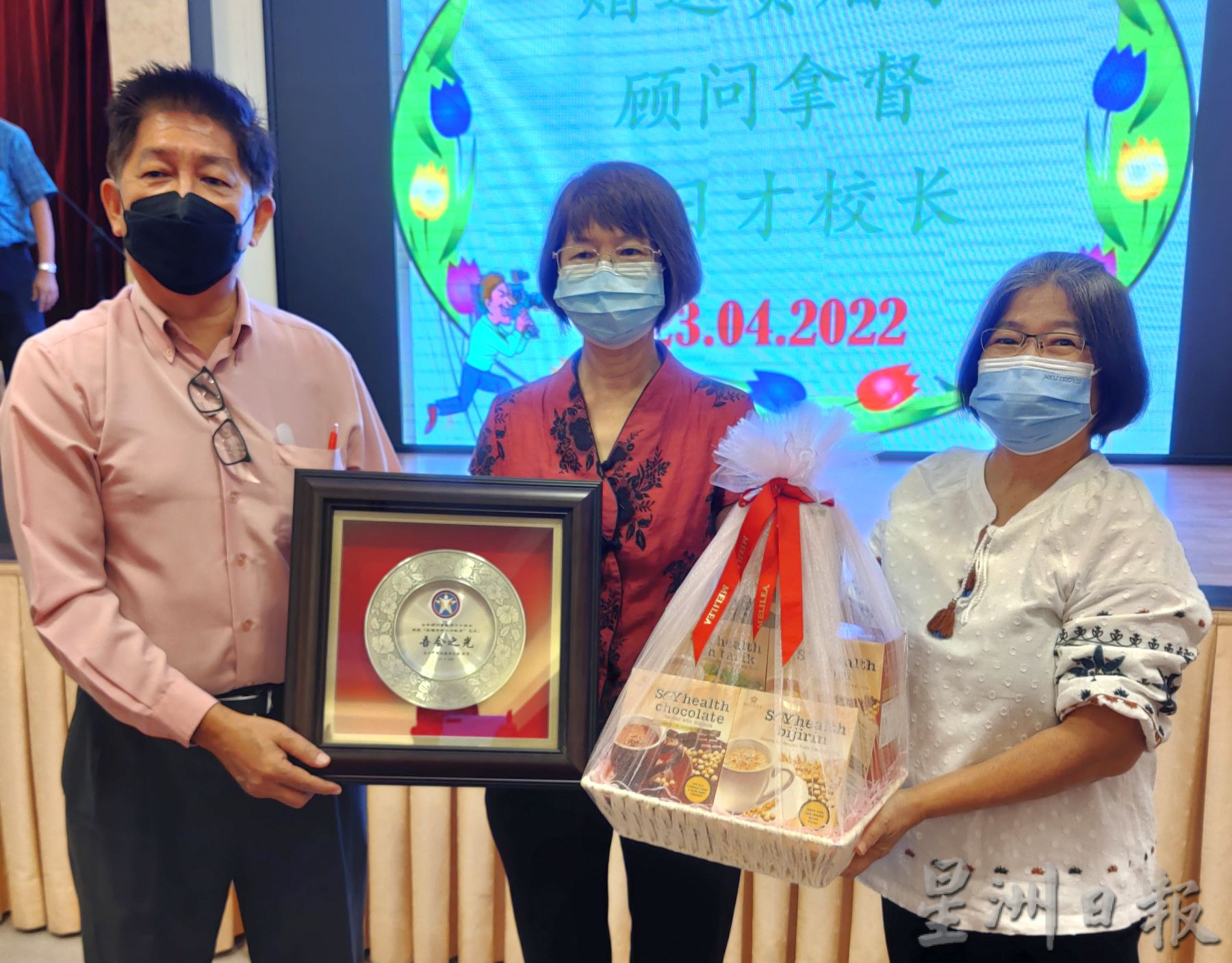 林谦典：压力太大 每年1万教师提早退休