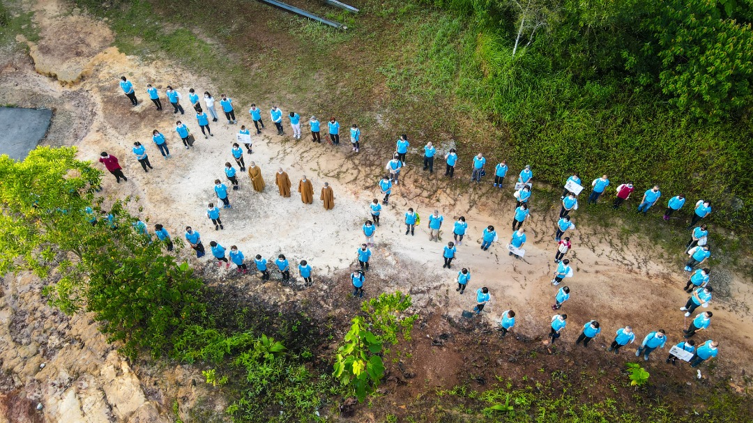 柔：​108佛光人化身“地球队长”，植树净山护地球 