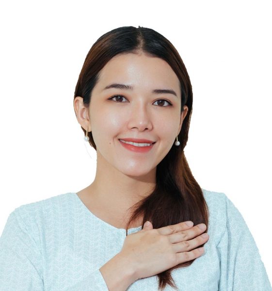 玛丽娜刘镇东设二手衣铺 收集千件二手衣免费送
