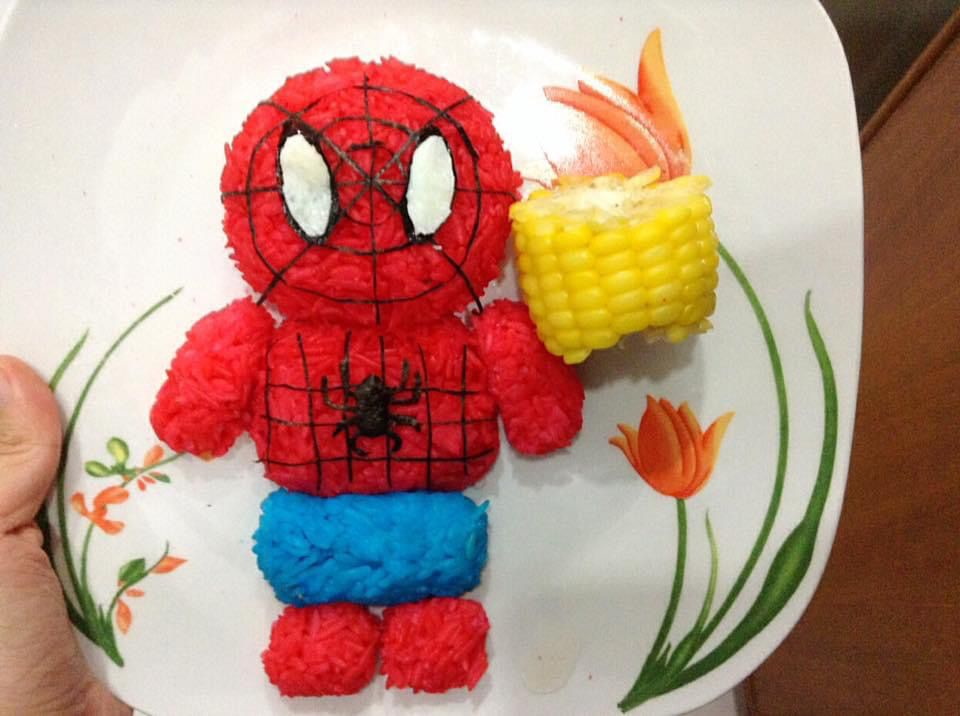 柔:今日面谱(28/4见报):郑羽凌为孩子制造型便当不曾重复