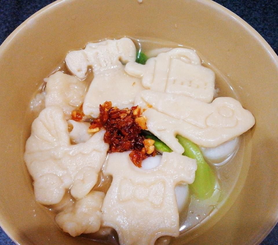 柔:今日面谱(28/4见报):郑羽凌为孩子制造型便当不曾重复