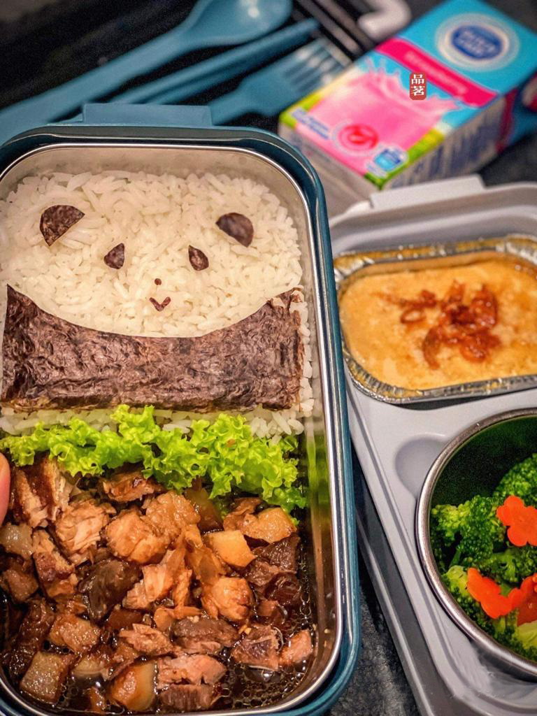 柔:今日面谱(28/4见报):郑羽凌为孩子制造型便当不曾重复