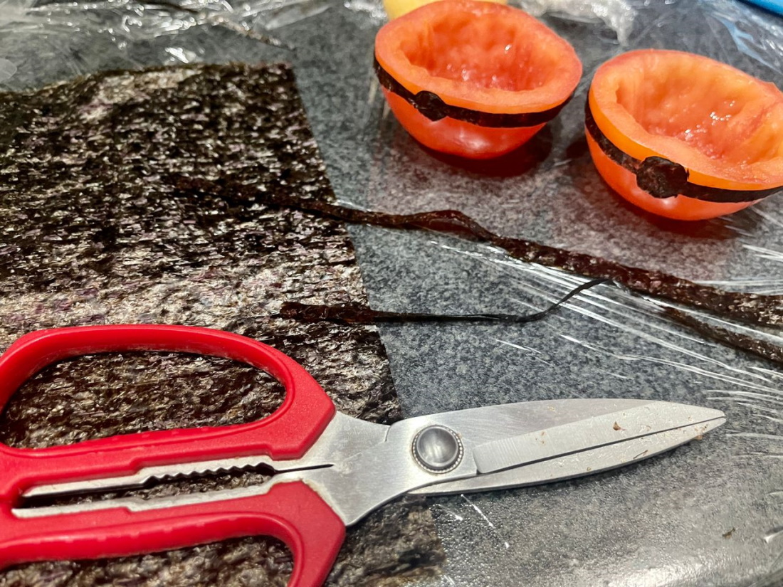 柔:今日面谱(28/4见报):郑羽凌为孩子制造型便当不曾重复