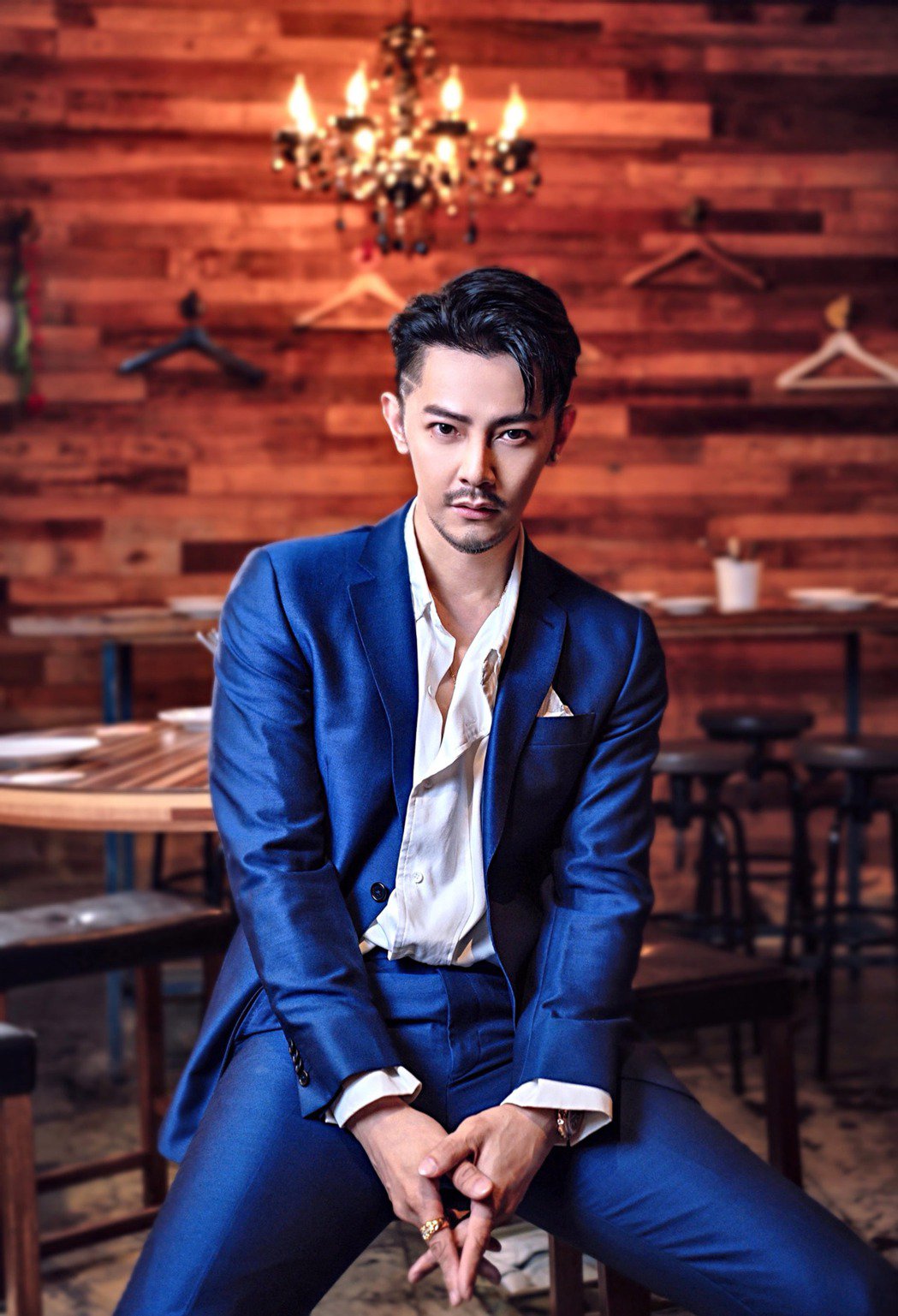 汪东城单身5年痴迷公仔 妈急抱孙呛:能帮你生小孩?