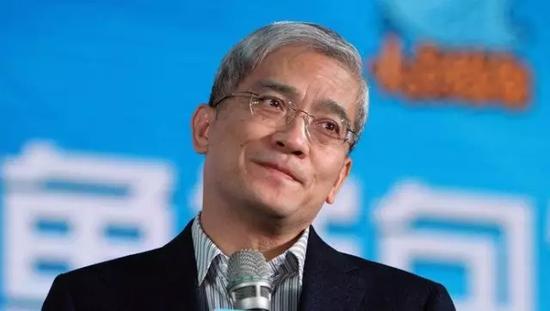 没阴性证明就不救 经济学家郎咸平母亲枉死急诊室门口