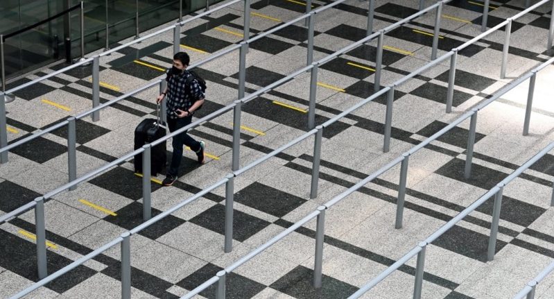 海路和航空入境狮城 仍须申报健康状况