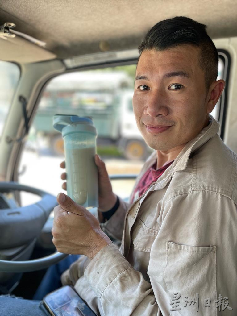 独家|34岁纸包鸡小贩公开征婚 “我的恋爱经验零” 